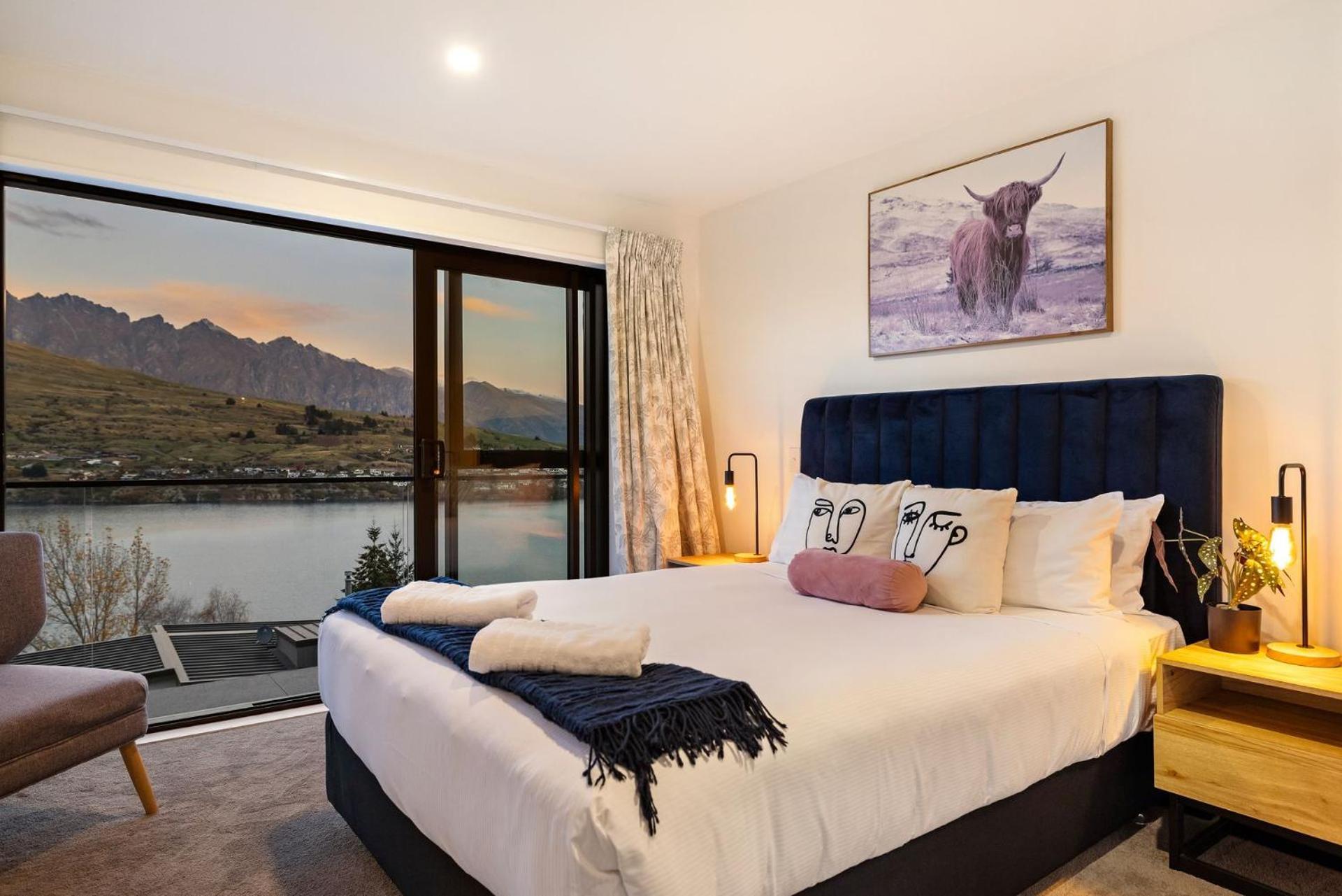 Villa St Matthews Views Cecil à Queenstown Extérieur photo